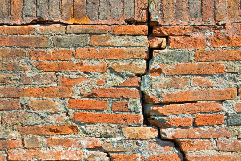 Image to depict one of the many signs of subsidence