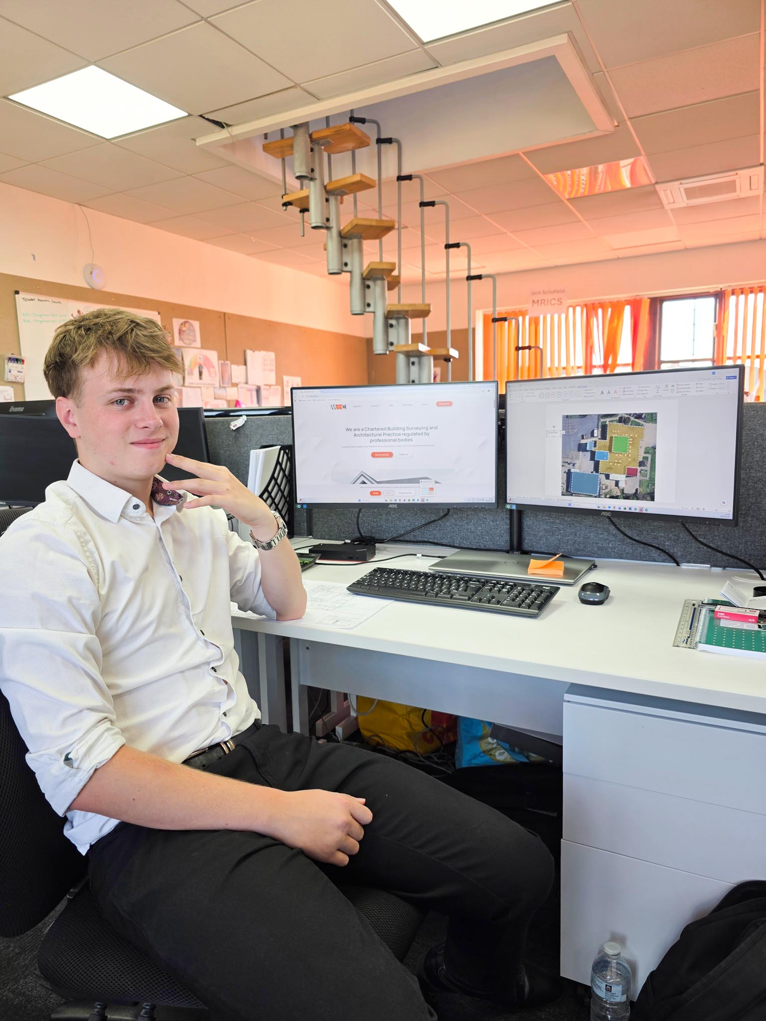 Oliver Joins Munday and Cramer